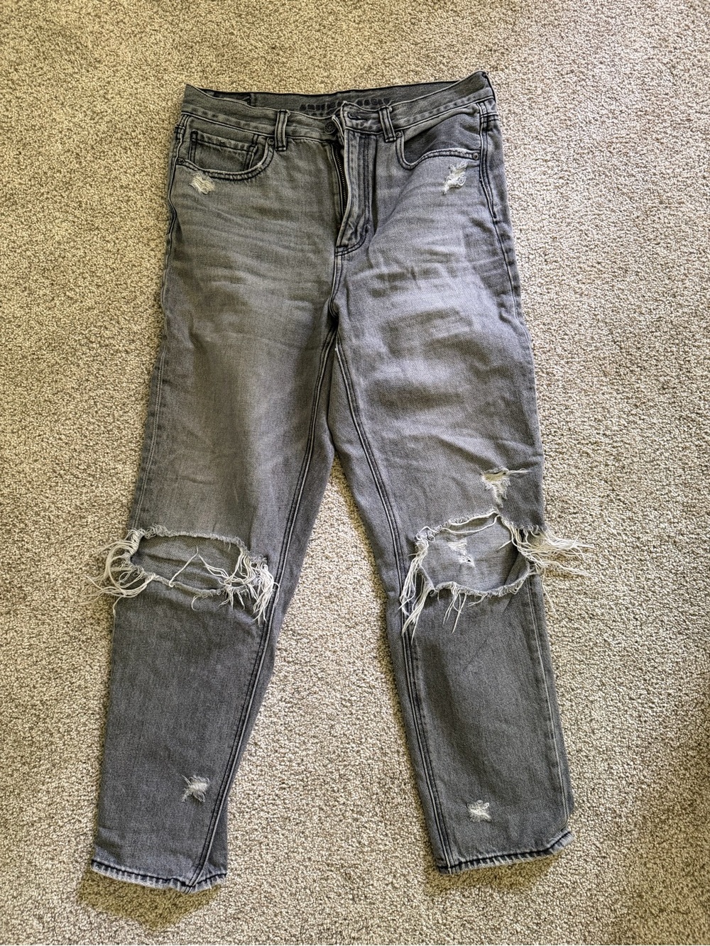 American Eagle Women's Distressed Gray Ripped Jeans